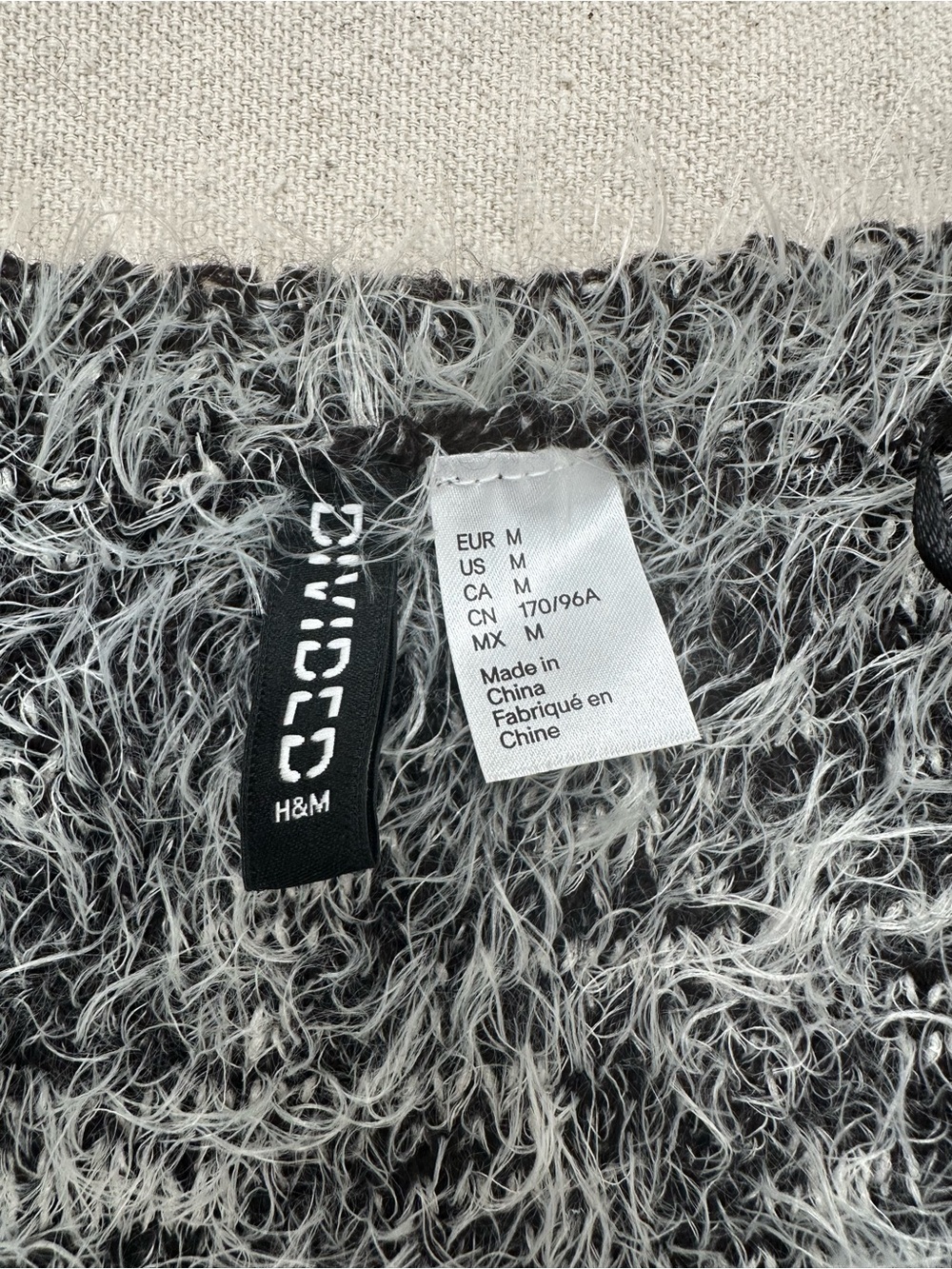 H&M DIVIDED Fuzzy Eyelash Knit Open Front Cardigan Gray/Black Size M Duster - Picture 4 of 10